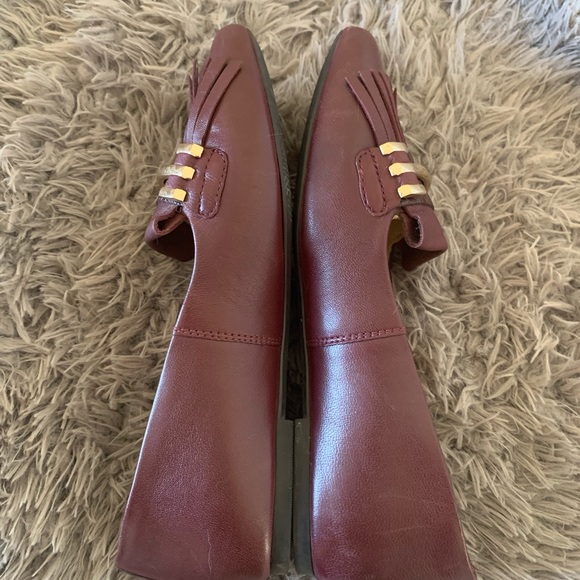 Burgundy flats - Picture 4 of 5